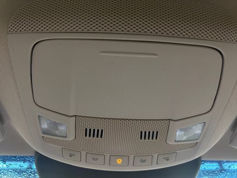 Used 2019 Lincoln Nautilus FWD image 7