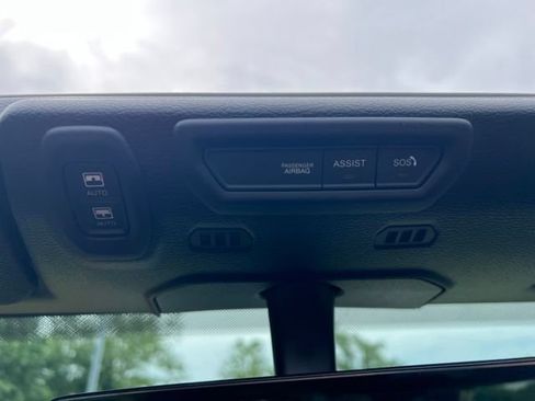 Used 2023 Jeep Wrangler Unlimited Rubicon 4xe w/ Cold Weather Group AWD/4WD image 18