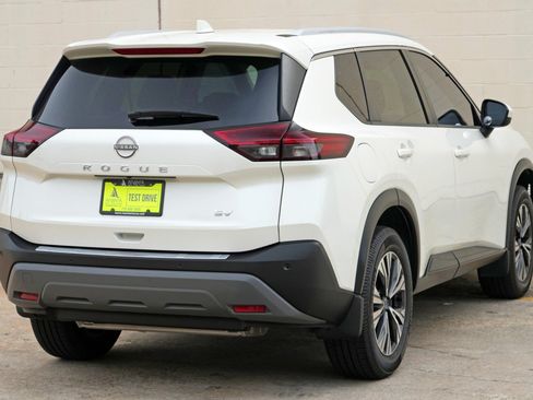 Used 2023 Nissan Rogue SV w/ SV Premium B Package FWD image 46