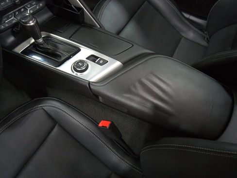 Used 2016 Chevrolet Corvette Stingray Coupe w/ 2LT Preferred Equipment Group image 39