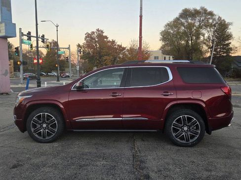 Used 2017 GMC Acadia Denali w/ Technology Package image 8