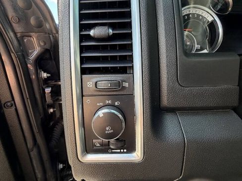 Used 2022 RAM 1500 Warlock AWD/4WD image 17
