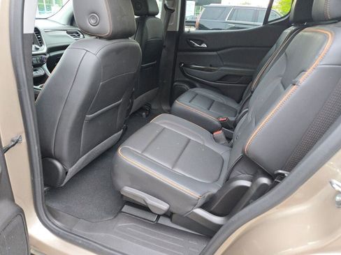Used 2023 GMC Acadia AT4 w/ Technology Package image 19