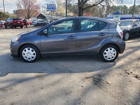 Used 2013 Toyota Prius C Two image 4