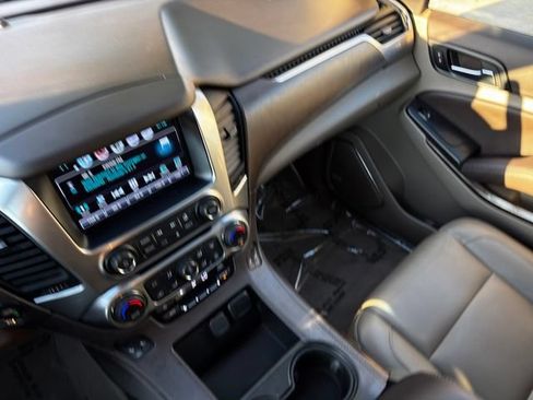 Used 2019 Chevrolet Suburban LT AWD/4WD image 27