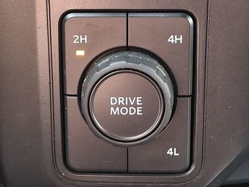 Used 2024 Ford F250 Platinum image 26