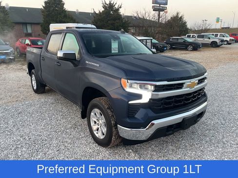 Certified 2022 Chevrolet Silverado 1500 LT image 2