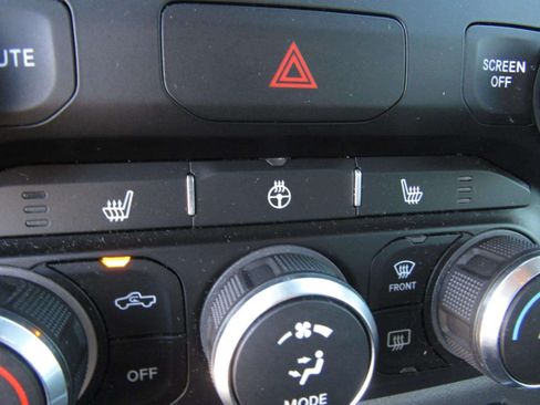 Used 2020 RAM 1500 Big Horn AWD/4WD image 19