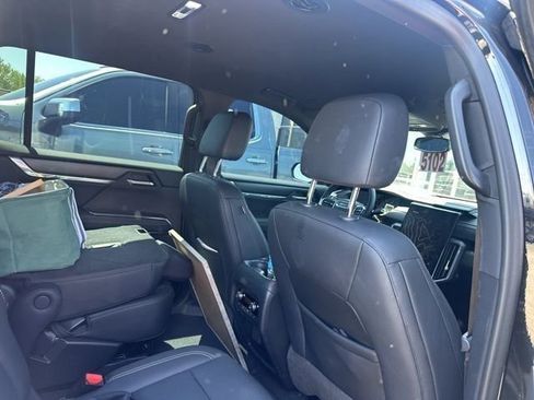 Used 2024 GMC Acadia Elevation w/ Luxury Package FWD image 21