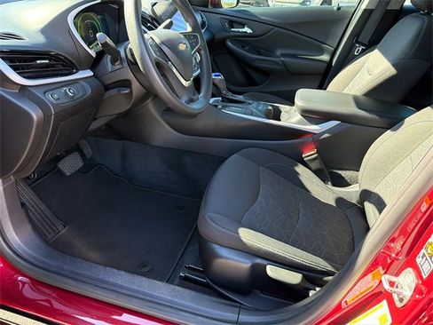 Used 2018 Chevrolet Volt LT image 9
