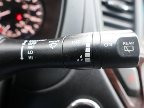 Used 2016 Nissan Pathfinder Platinum AWD/4WD image 35