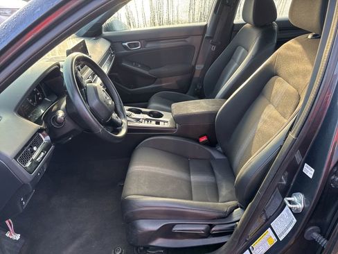 Used 2023 Honda Civic Sport image 5