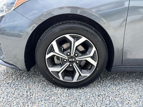 Used 2021 Kia Forte LXS image 28