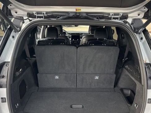 Certified 2024 Jeep Grand Cherokee L Overland w/ Luxury Tech Group IV image 13