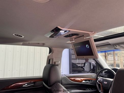 Used 2019 Cadillac Escalade ESV Premium Luxury RWD image 39