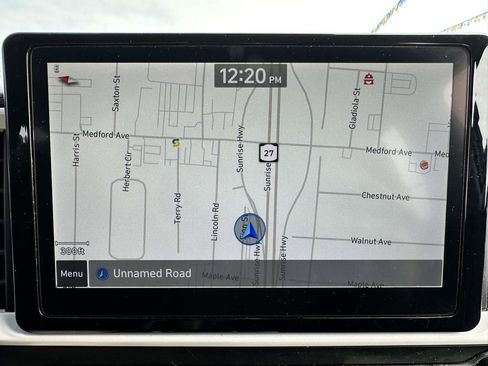 Used 2022 Hyundai Venue Limited FWD image 20