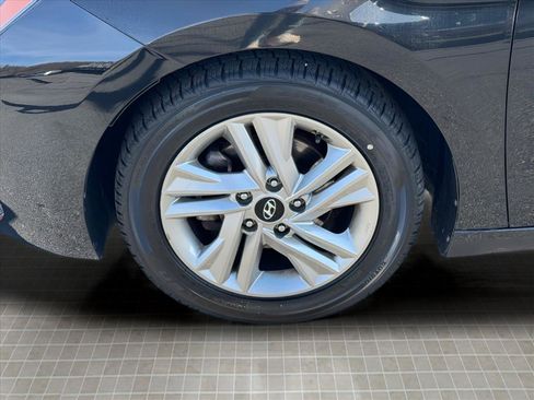 Used 2020 Hyundai Elantra SEL w/ Cargo Package (C1) image 14