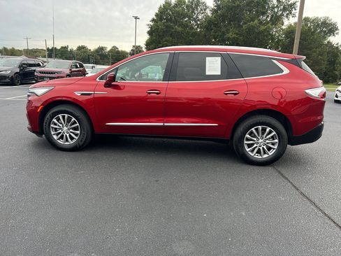 Used 2024 Buick Enclave Premium image 60