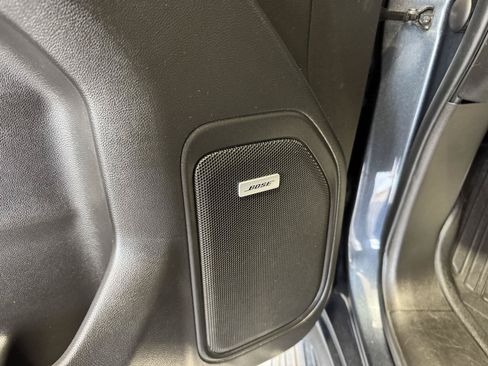 Used 2021 GMC Sierra 1500 SLT w/ SLT Premium Plus Package AWD/4WD image 7
