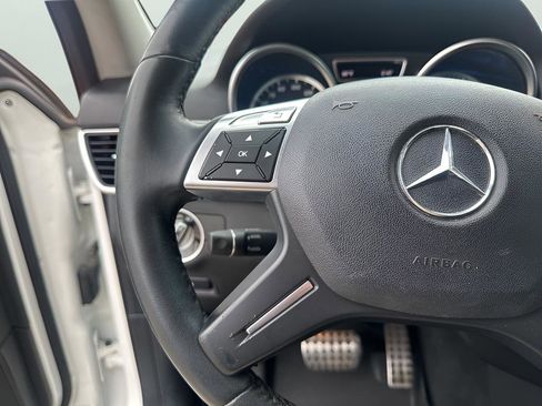 Used 2014 Mercedes-Benz ML 350 2WD image 30