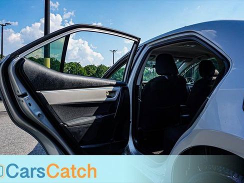 Used 2015 Toyota Corolla LE FWD image 28