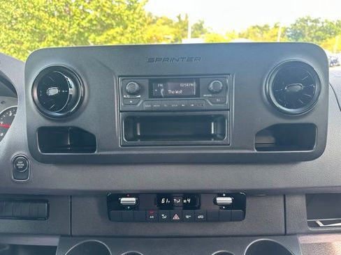 Used 2026 Mercedes-Benz Sprinter 2500 image 21