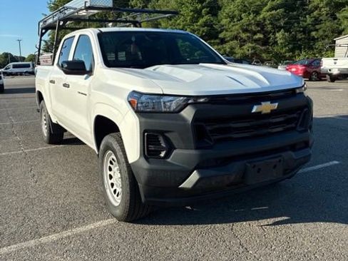 Used 2024 Chevrolet Colorado W/T w/ Safety Package RWD image 1