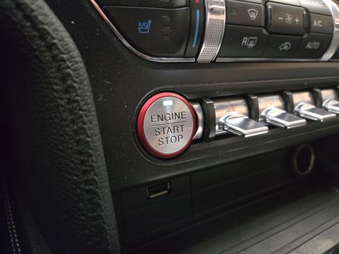 Used 2019 Ford Mustang GT Premium w/ Equipment Group 401A image 26