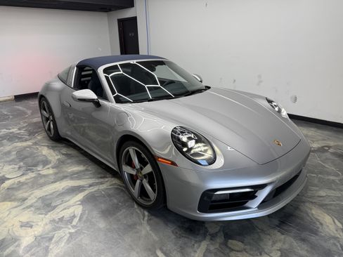 Used 2021 Porsche 911 Targa 4S AWD/4WD image 32
