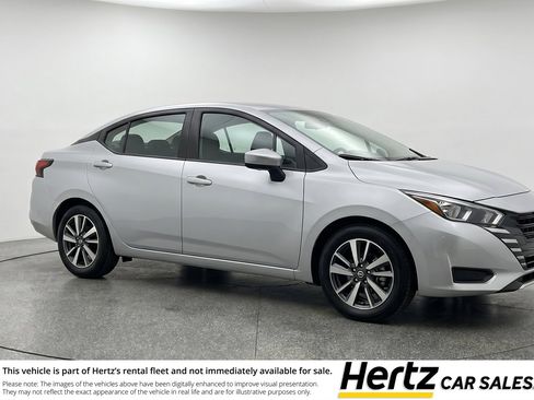 Used 2025 Nissan Versa SV FWD image 1