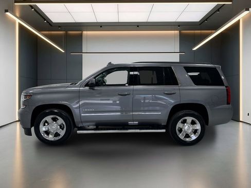 Used 2018 Chevrolet Tahoe LT w/ LT Signature Package RWD image 2