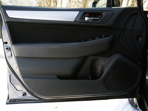 Used 2019 Subaru Outback 2.5i Premium w/ Popular Package #2 image 35