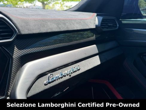 Used 2023 Lamborghini Urus Performante AWD/4WD image 43
