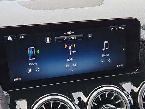 Certified 2024 Mercedes-Benz GLA 250 4MATIC image 17