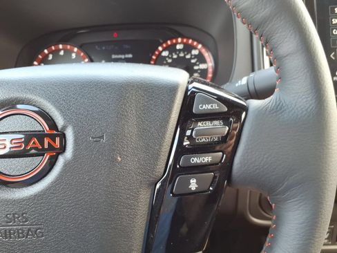 Used 2026 Nissan Frontier PRO-4X w/ Pro-4x Convenience Package AWD/4WD image 11