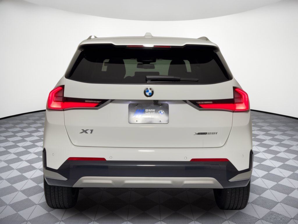 Used 2025 BMW X1 xDrive28i w/ Technology Package AWD/4WD image 11