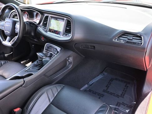Used 2022 Dodge Challenger SRT Hellcat w/ Plus Package RWD image 12