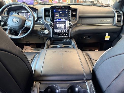 Used 2021 RAM 1500 Limited AWD/4WD image 17