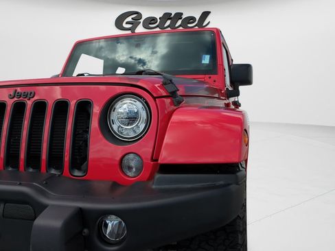 Used 2017 Jeep Wrangler Unlimited Sahara AWD/4WD image 19