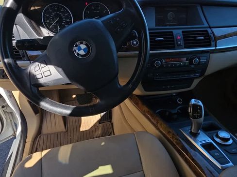 Used 2007 BMW X5 4.8i image 10