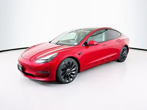 Used 2021 Tesla Model 3 Performance image 3