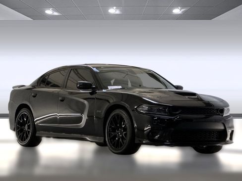 Used 2023 Dodge Charger R/T w/ Plus Group image 7