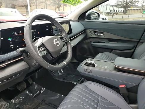 Used 2023 Nissan Ariya image 9