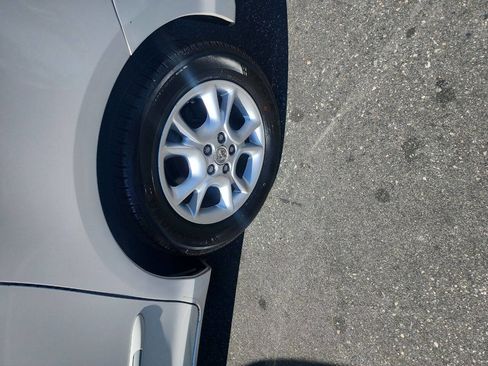 Used 2004 Toyota Sienna XLE image 18