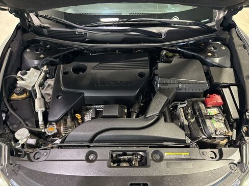 Used 2017 Nissan Altima 2.5 SR w/ Midnight Edition Package FWD image 38