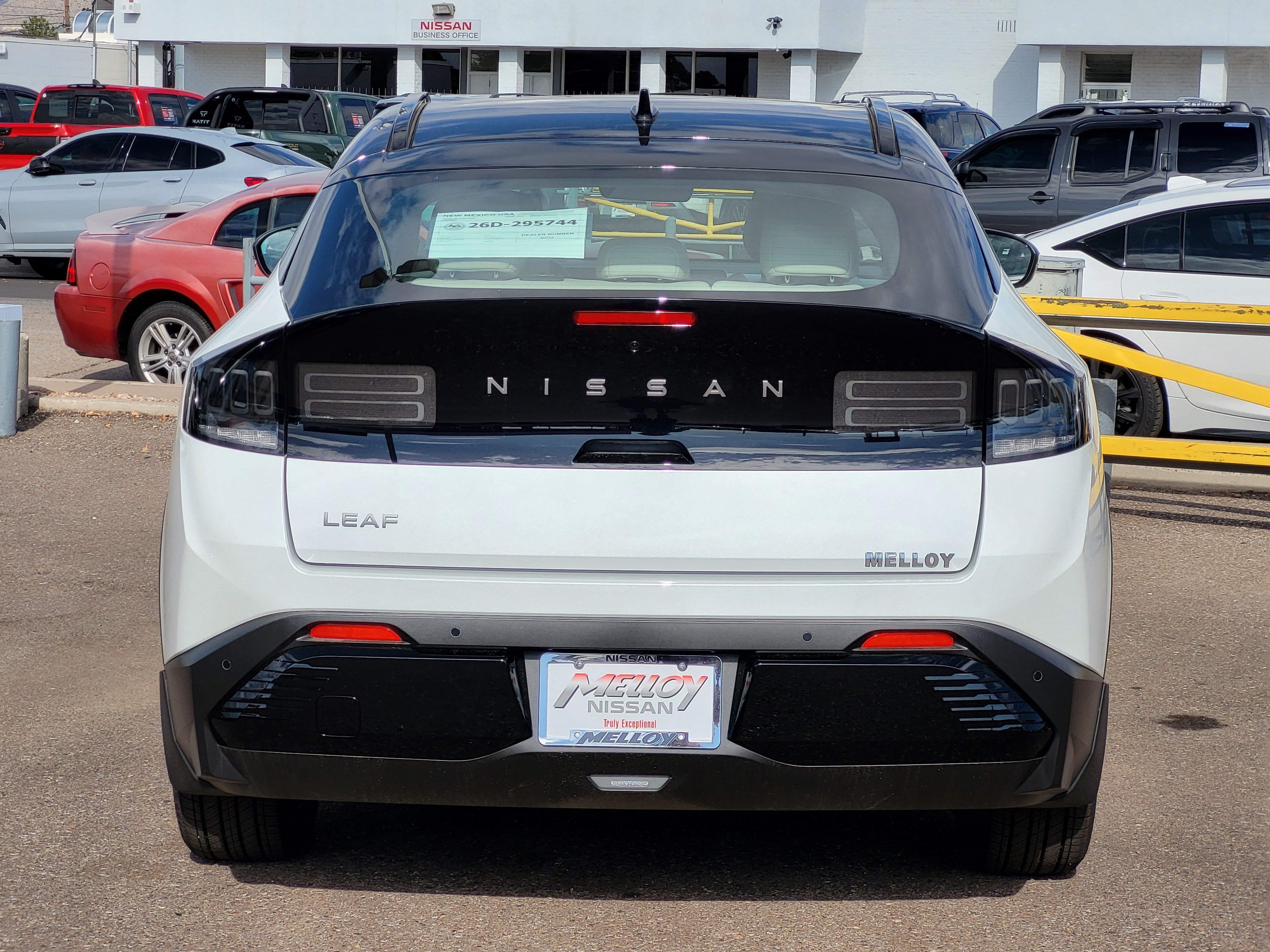 New 2026 Nissan Leaf Platinum+ w/ Cargo Package (Platinum+) FWD image 6