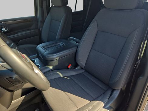 Used 2024 GMC Yukon SLE image 18