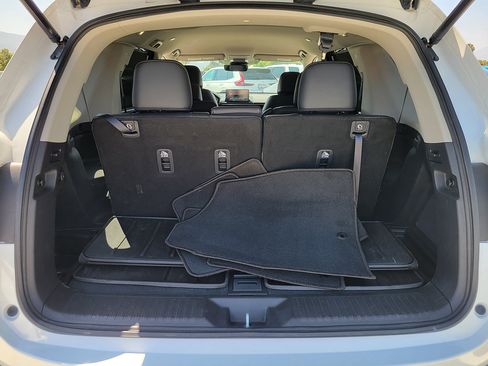 Used 2023 Honda Pilot EX-L image 7