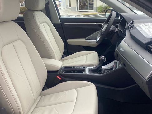 New 2025 Audi Q3 2.0T Premium image 15