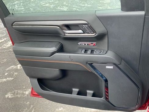 Used 2024 GMC Sierra 1500 AT4 w/ Technology Package image 23